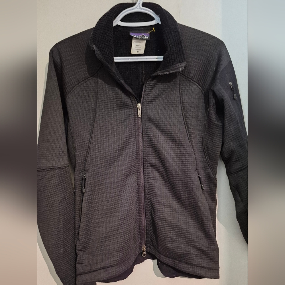 Patagonia Black R1  Jacket SZ.M